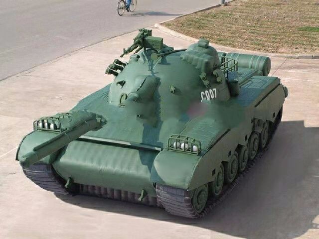 海南军用充气坦克车